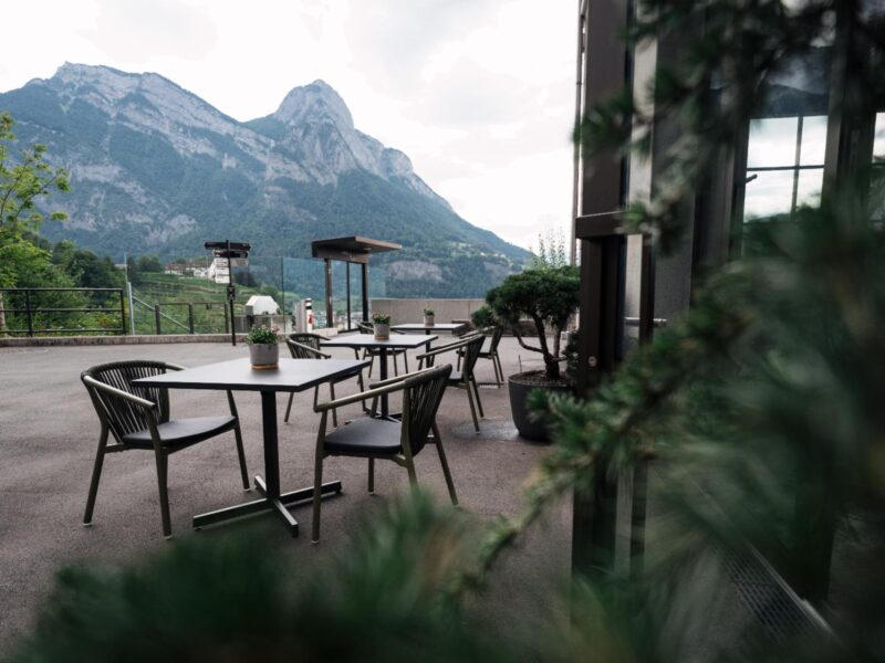Terrasse mit Blick auf Schloss Sargans
